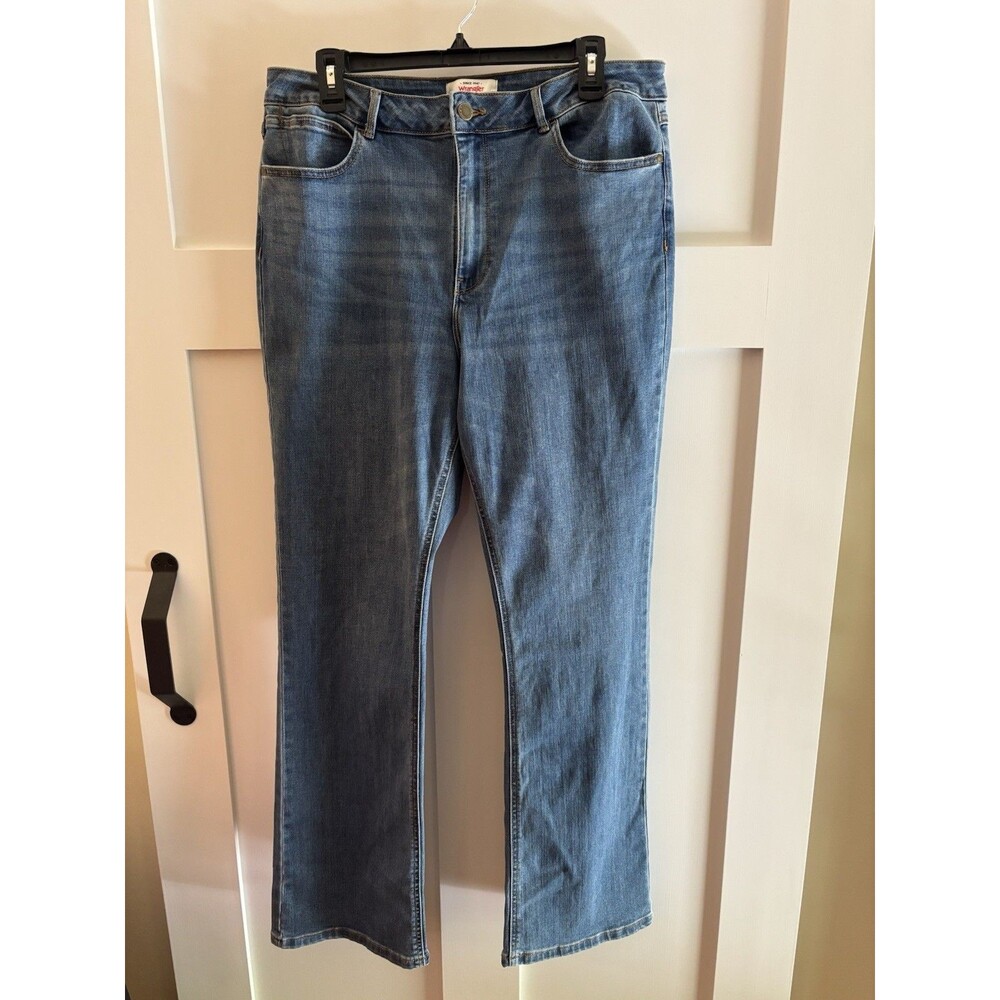 Wrangler Women’s 16x36 High-Rise Boot Cut Jeans Denim Blue